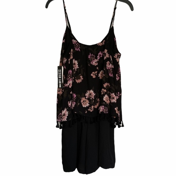 Women’s Romper,Floral,Fringe trims,Size M - Picture 6 of 11